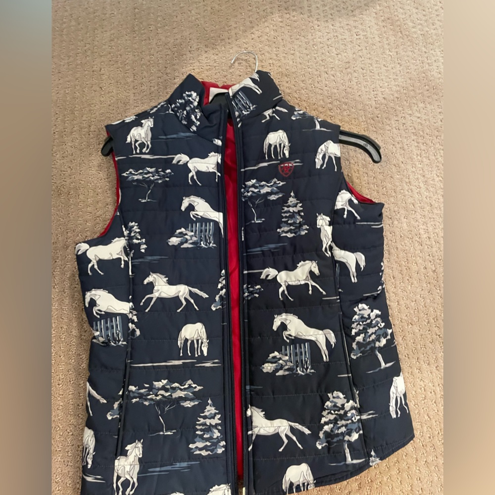 Ariat youth xxl puffer horse vest